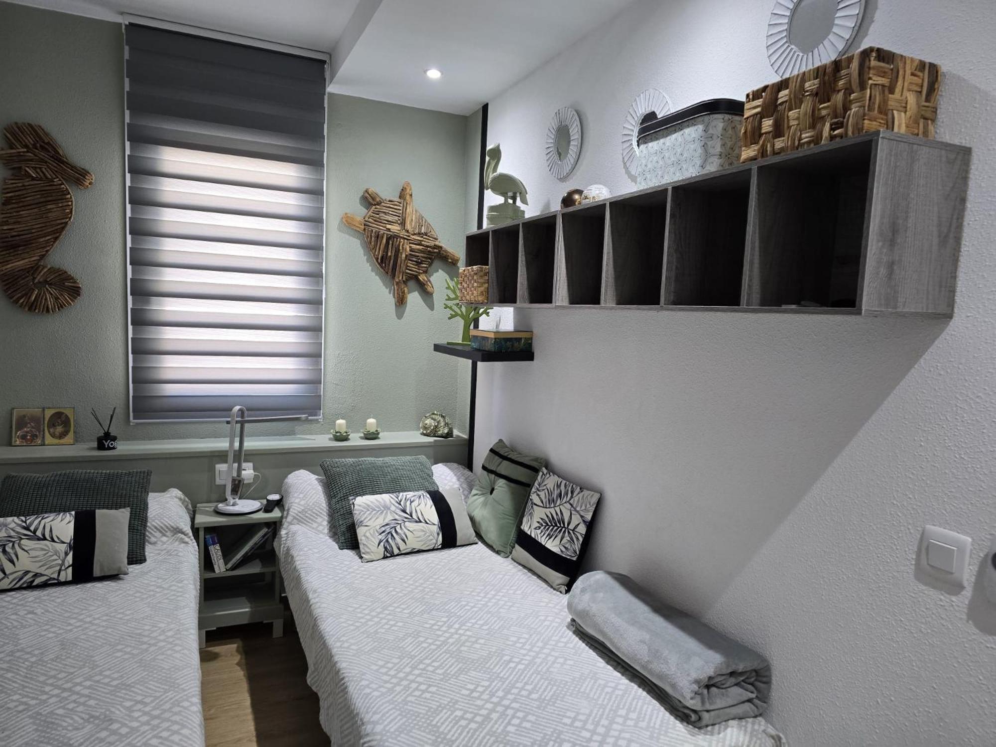 Superbe Appartement Avec Solarium Et Piscine Communautaire Roses Exterior photo